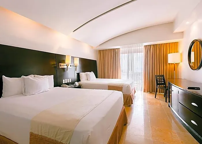 Azul Ixtapa Hotel