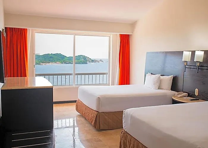 Hotel Azul Ixtapa 3*