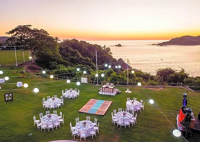 Azul Ixtapa Hotel