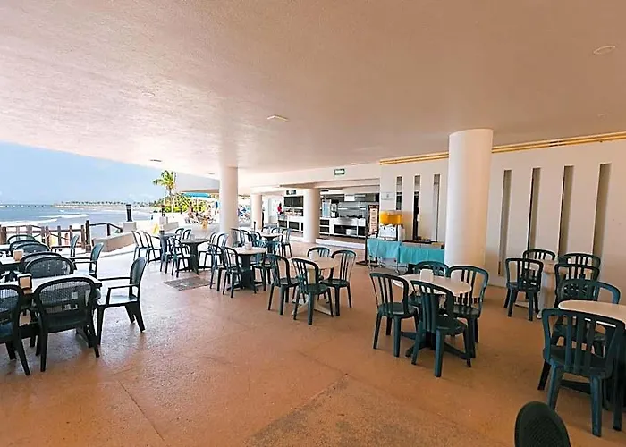 Hotel Azul Ixtapa 3*
