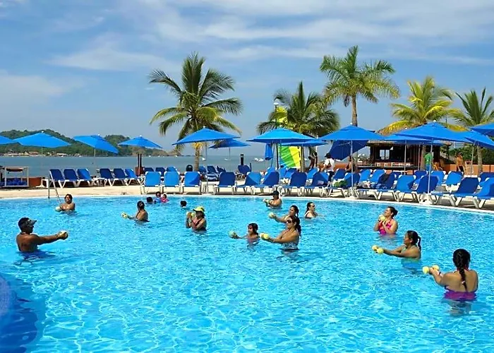Azul Ixtapa 3*
